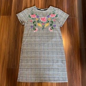 ZARA embroidered T-shirt dress